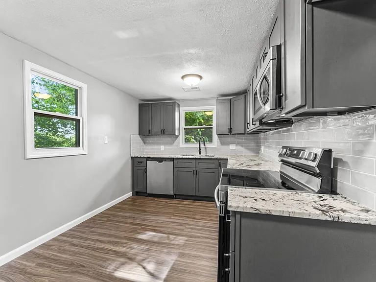 33020 W 82nd St — Photo 11