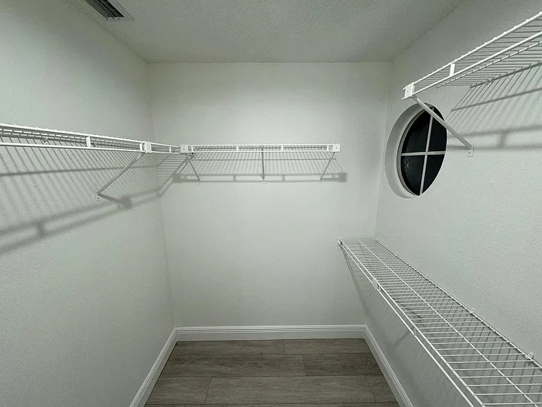 6553 Hidden Beach Cir — Photo 18