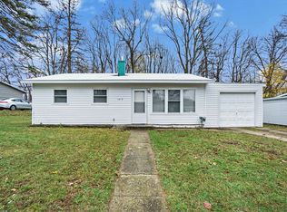 1412 Barclay Dr, Kalamazoo, MI 49004