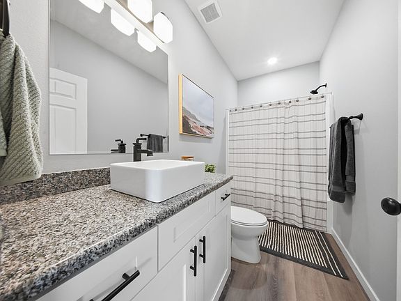 4th image of 5185 W Josh St