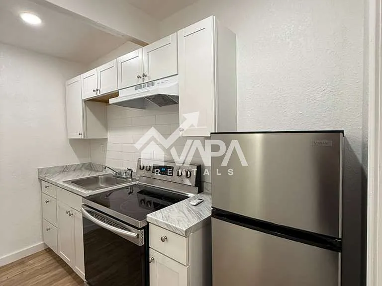 7831 Gallop Dr — Photo 8