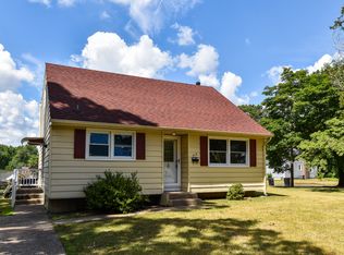 418 Lake Ave, Glendora, NJ 08029