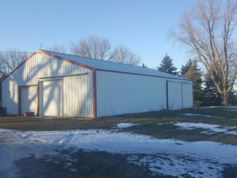 2nd image of 3033 Highway 17