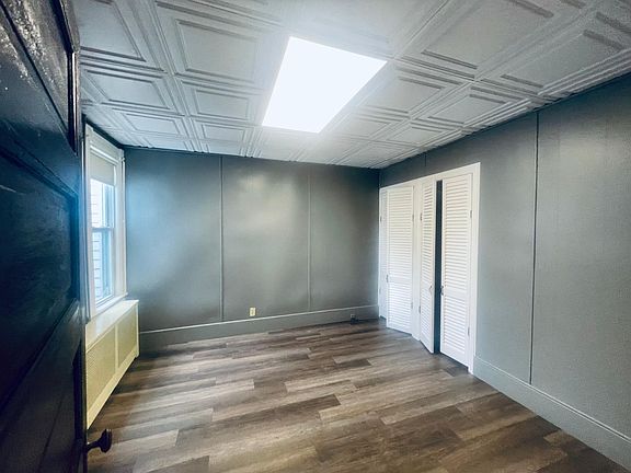 4th image of 65 Glen Ave #1