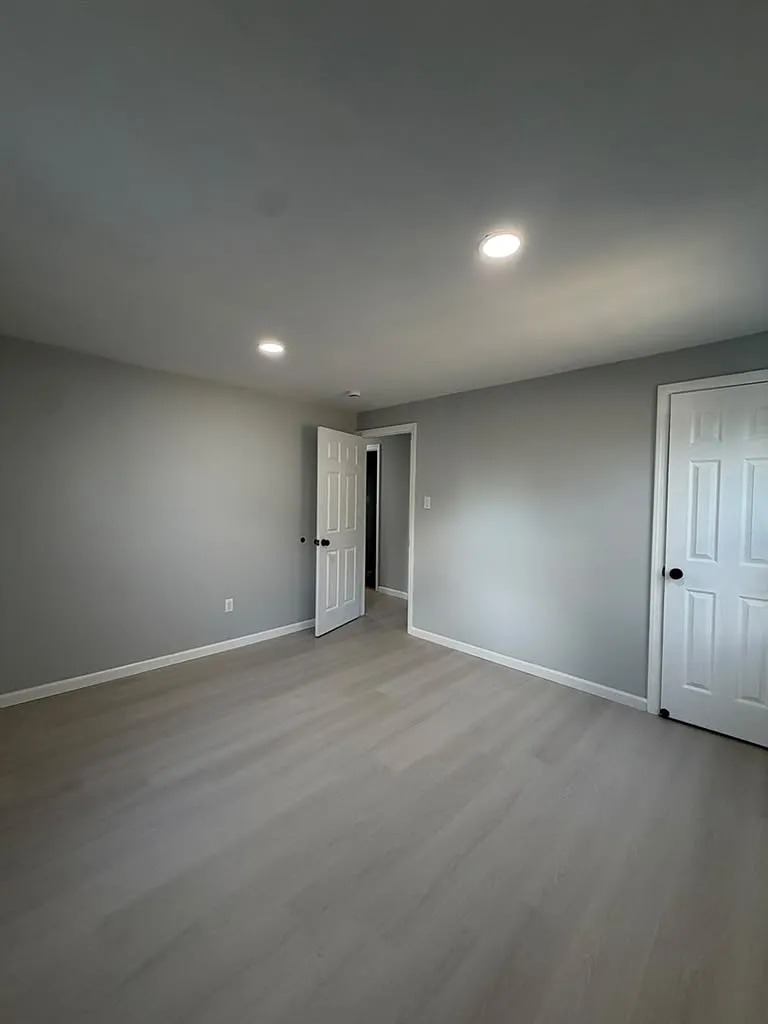 2 bed, 740 sqft, $1,950 — Photo 1