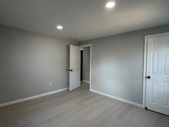 768 Parkway Ave Floor 2, Trenton, NJ 08618