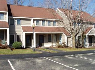 47 Bourn Brk APT 40, Manchester Center, VT 05255