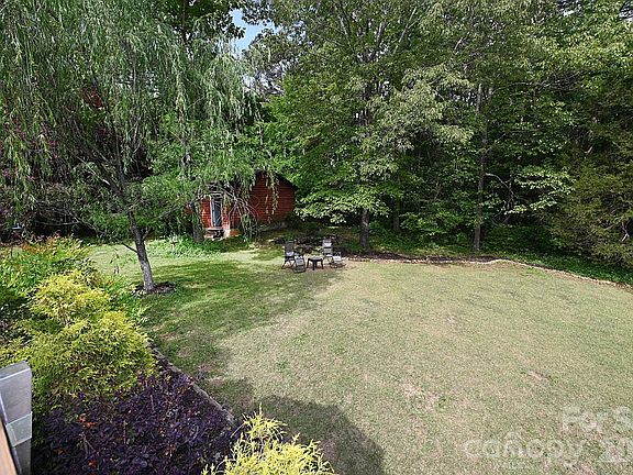 5th image of 86 King Arthurs Ct