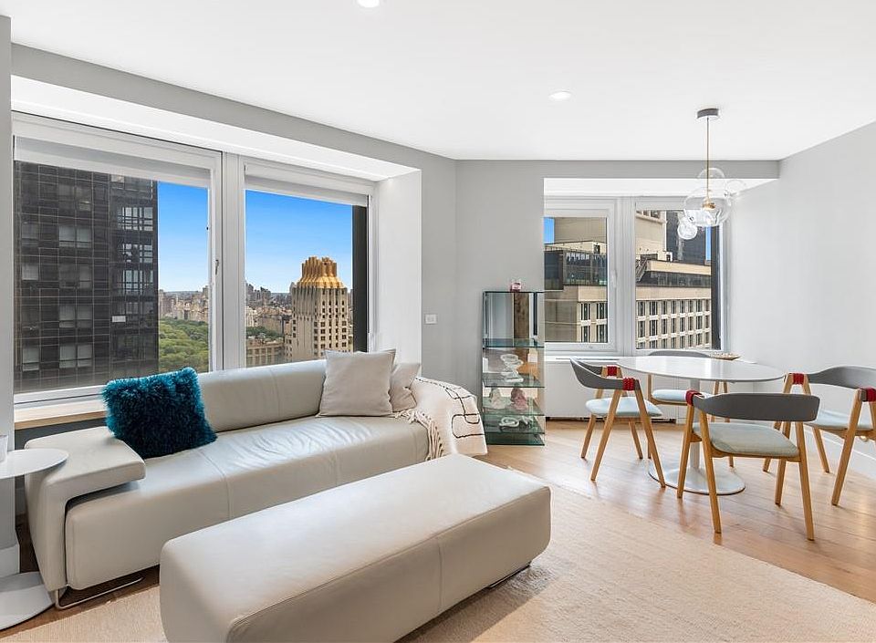 1st image of 150 W 56th Street #3503