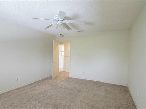 4th image of 7519 Wellcrest Dr