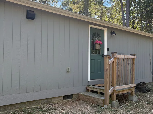 1727 Green Creek Rd, Bruceton, TN 38317