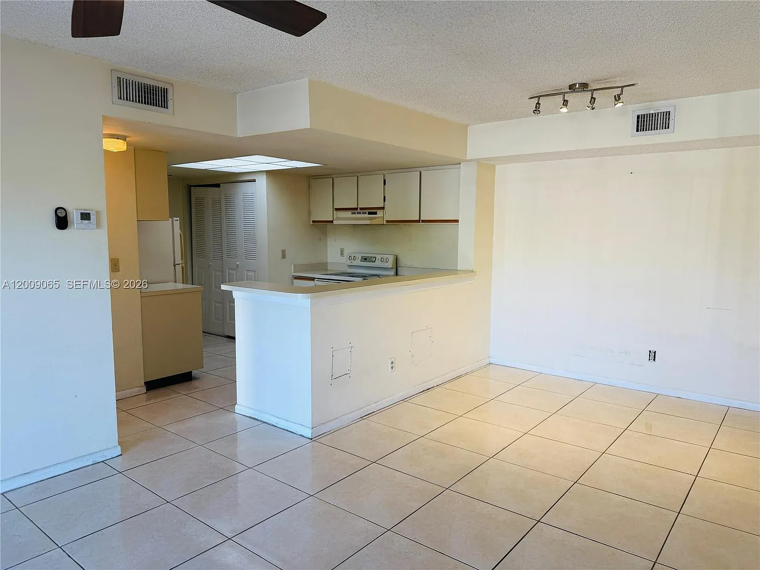 Visconti Condo — Photo 3