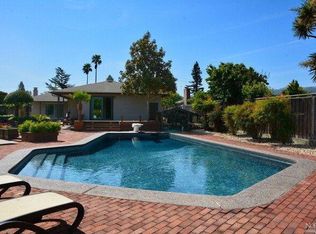 22 Devonshire Dr, Novato, CA 94947