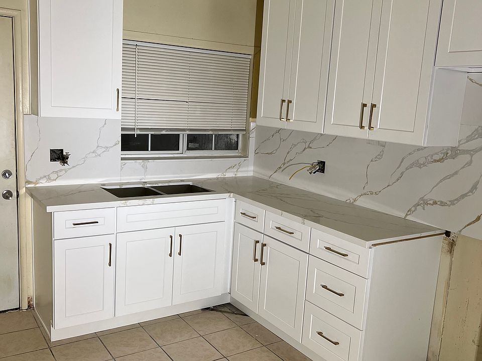 1st image of 5646 Satsuma Ave