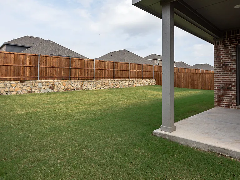 528 Brook View Dr — Photo 17