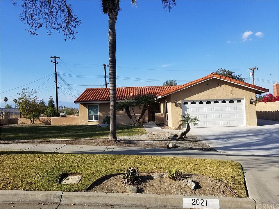 2nd image of 2021 Dolphin St