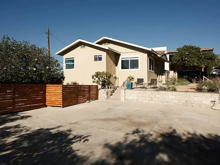 O'Sullivan Dr — Photo 7