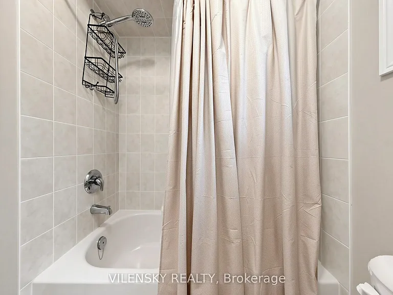 32 Santa Amato Cres — Photo 16