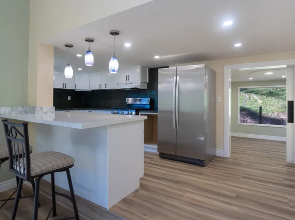 271 Paradise Canyon Rd #B, Salinas, CA 93907