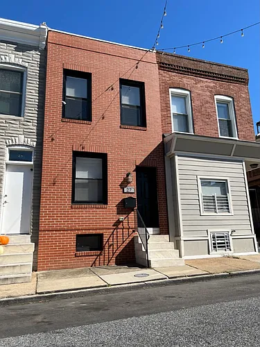 27 S Robinson St Photo 1
