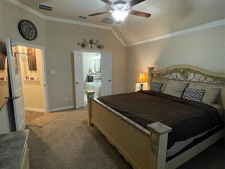 329 Prairie Ridge Ln — Photo 13