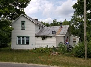 46052 8th Ave, Bloomingdale, MI