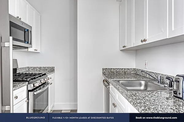 Rented by The Blueground | media 85