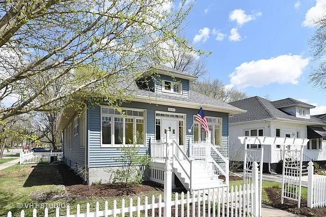 1057 Bellevue Ave photo 1