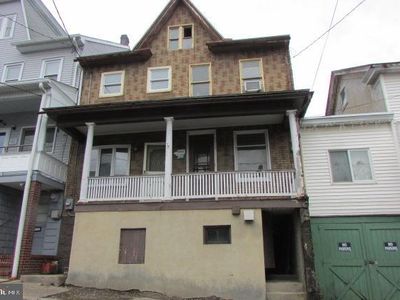 904 E Chestnut St, Shamokin, PA, 17872
