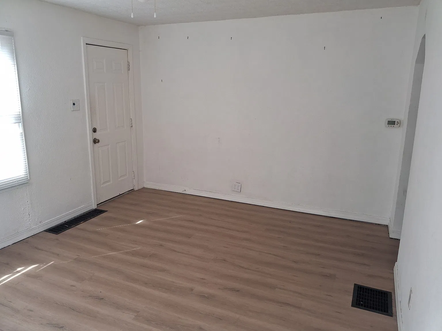 2 bed, 672 sqft, $950 — Photo 3