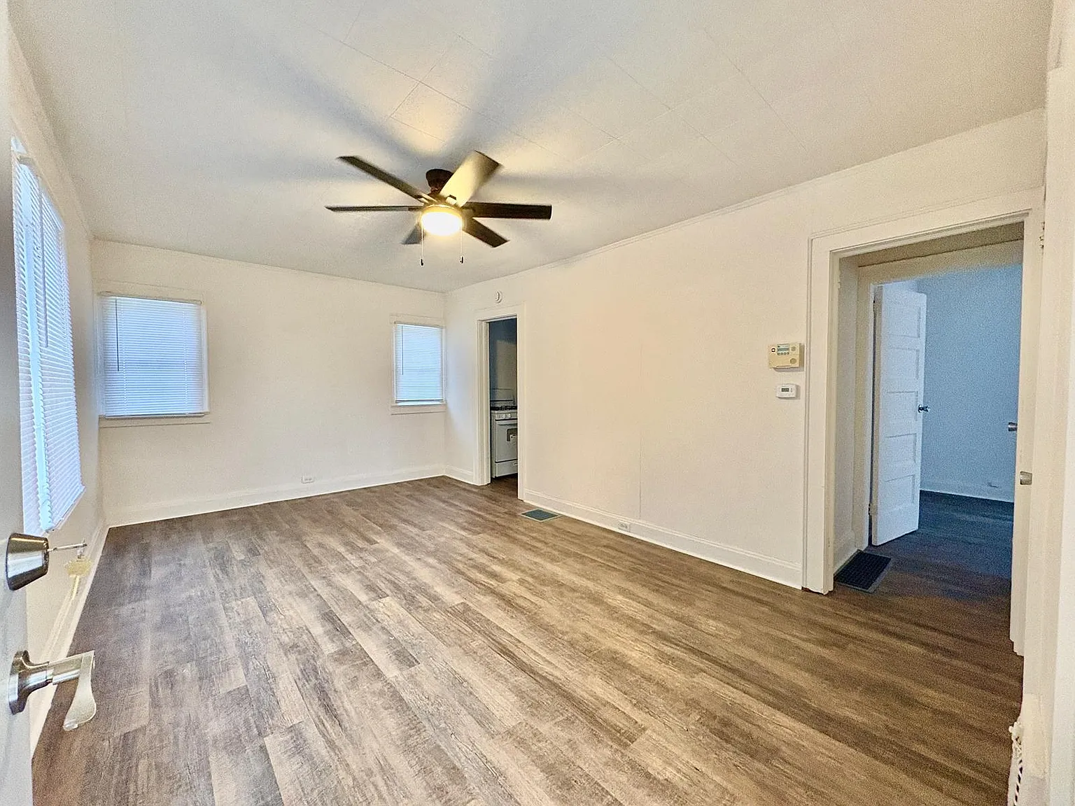 1 bed, 627 sqft, $1,100 — Photo 3