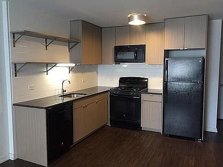 1st image of 6104 N Kenmore Ave