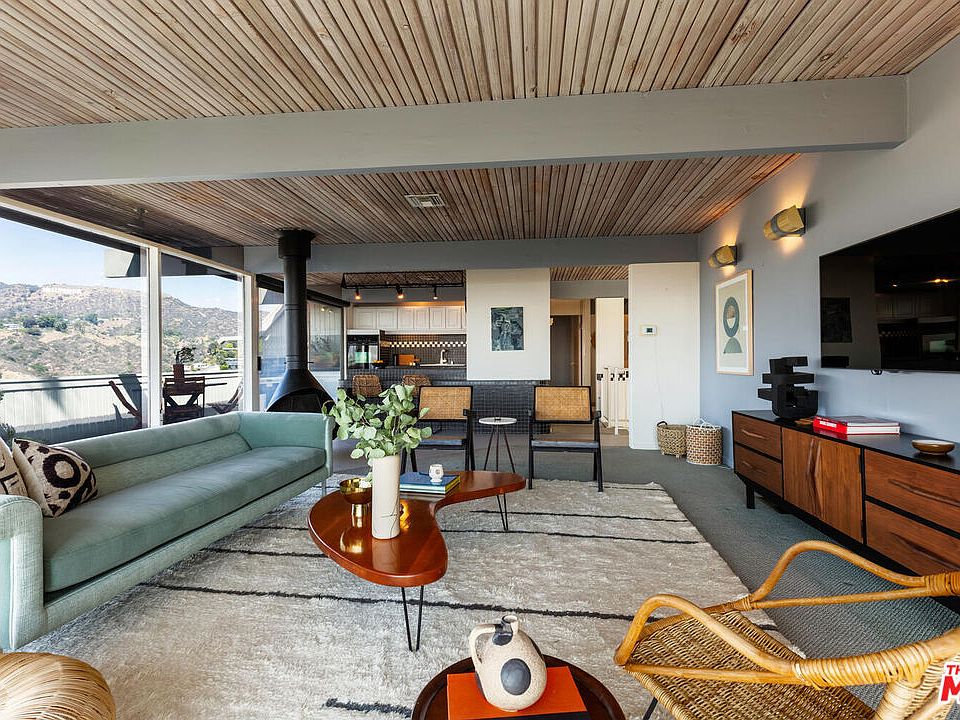 5671 Spreading Oak Dr, Los Angeles, CA 90068 | Zillow
