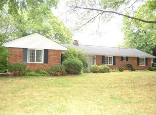 201 Laurelann Dr, Dayton, OH 45429