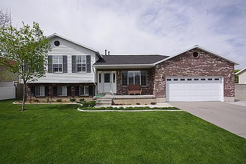 1st image of 2504 W Brucemont Dr