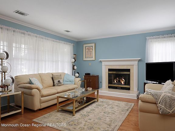 5th image of 1484 Serrata Way