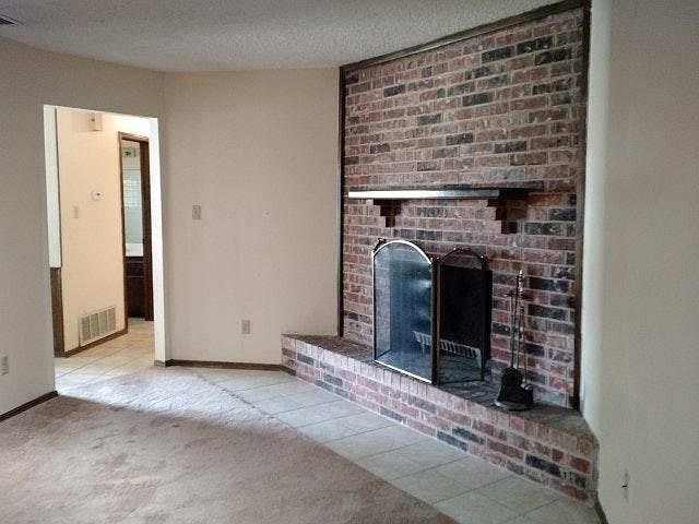 2nd image of 2615 NE Lake Ave