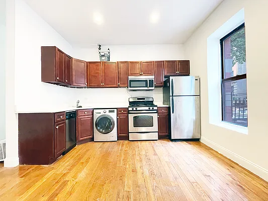 Rented by Bohemia Realty Group | media 13