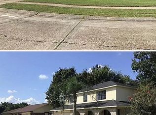 2024 Spanish Oaks Dr, Harvey, LA 70058