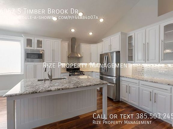 4th image of 16057 S Timber Brook Dr