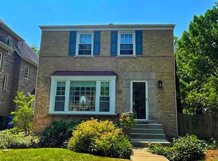 100 S Wa Pella Ave, Mount Prospect, IL 60056