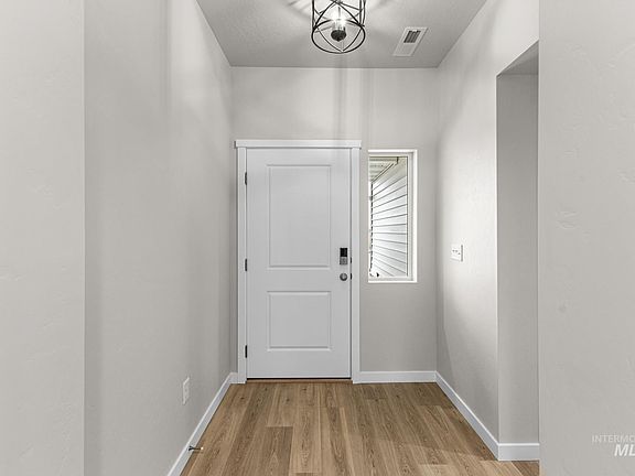 2nd image of 1071 Woods Bog Ave