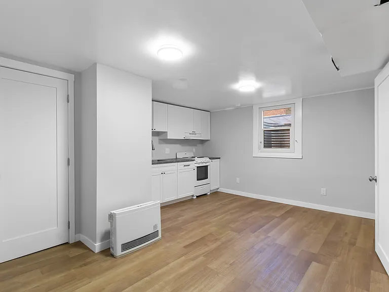 303 Jackson St #C — Photo 8