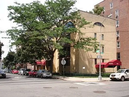 Rented by Bahar Management | media 14