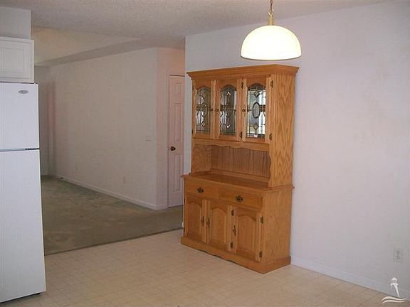 4th image of 113 NE 34th St