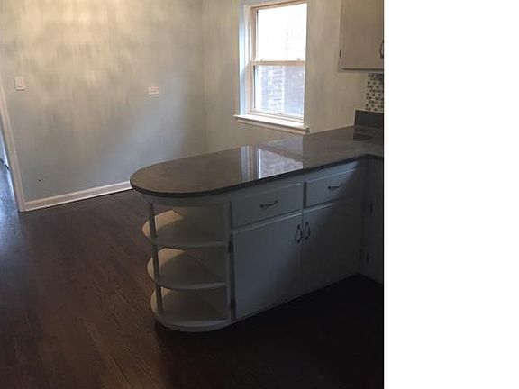 4th image of 7138 S Francisco Ave #2