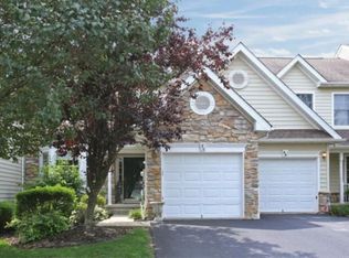 71 Patriot Hill Dr, Basking Ridge, NJ 07920