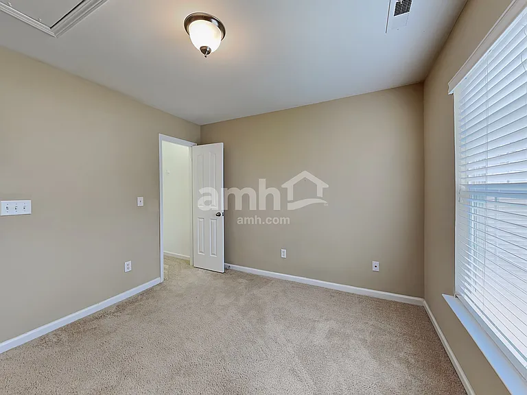 104 Portland Falls Dr — Photo 15