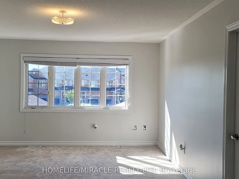 74 Hatton Ct — Photo 26