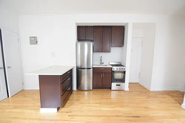 Rented by Rolling Stone Realty LLC | media 3